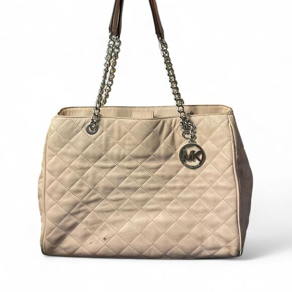 Michael Kors Quilted Purse - Picture 1 of 2